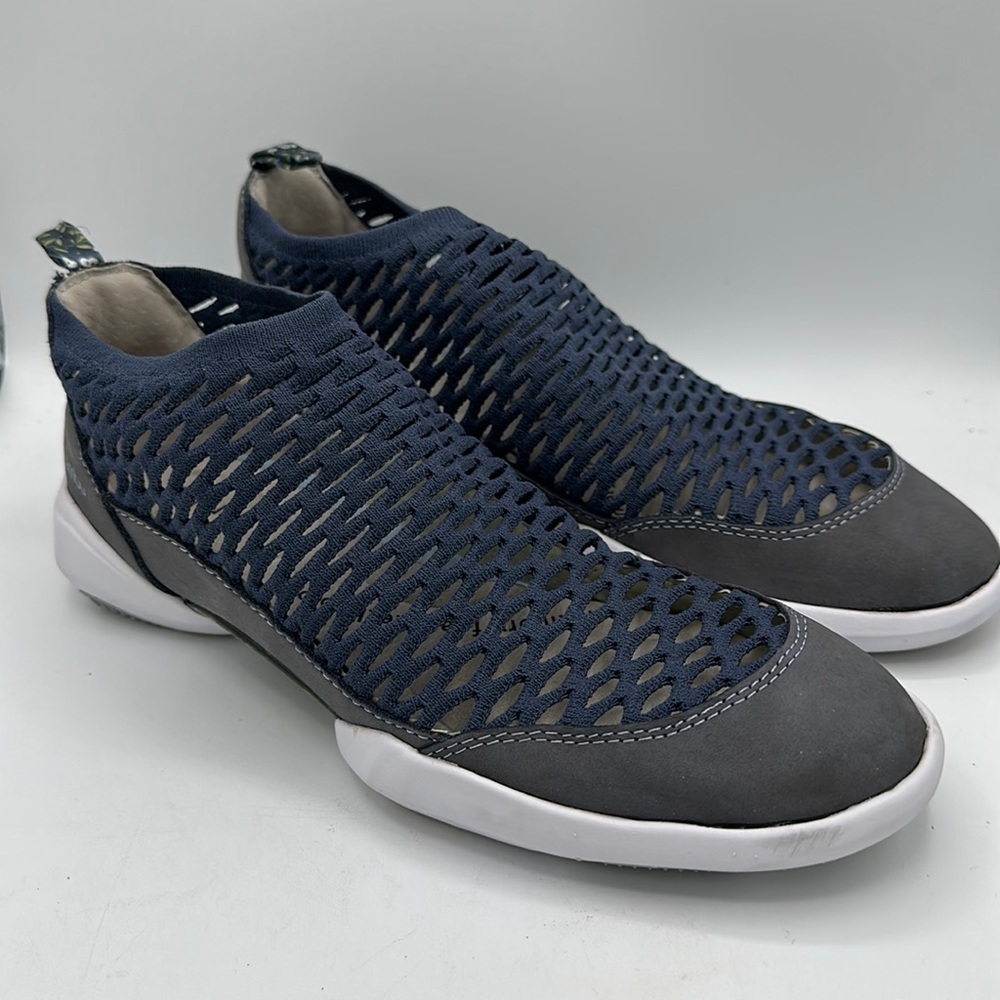 Jambu Dory navy, gray, and white sneakers, size 7.5M